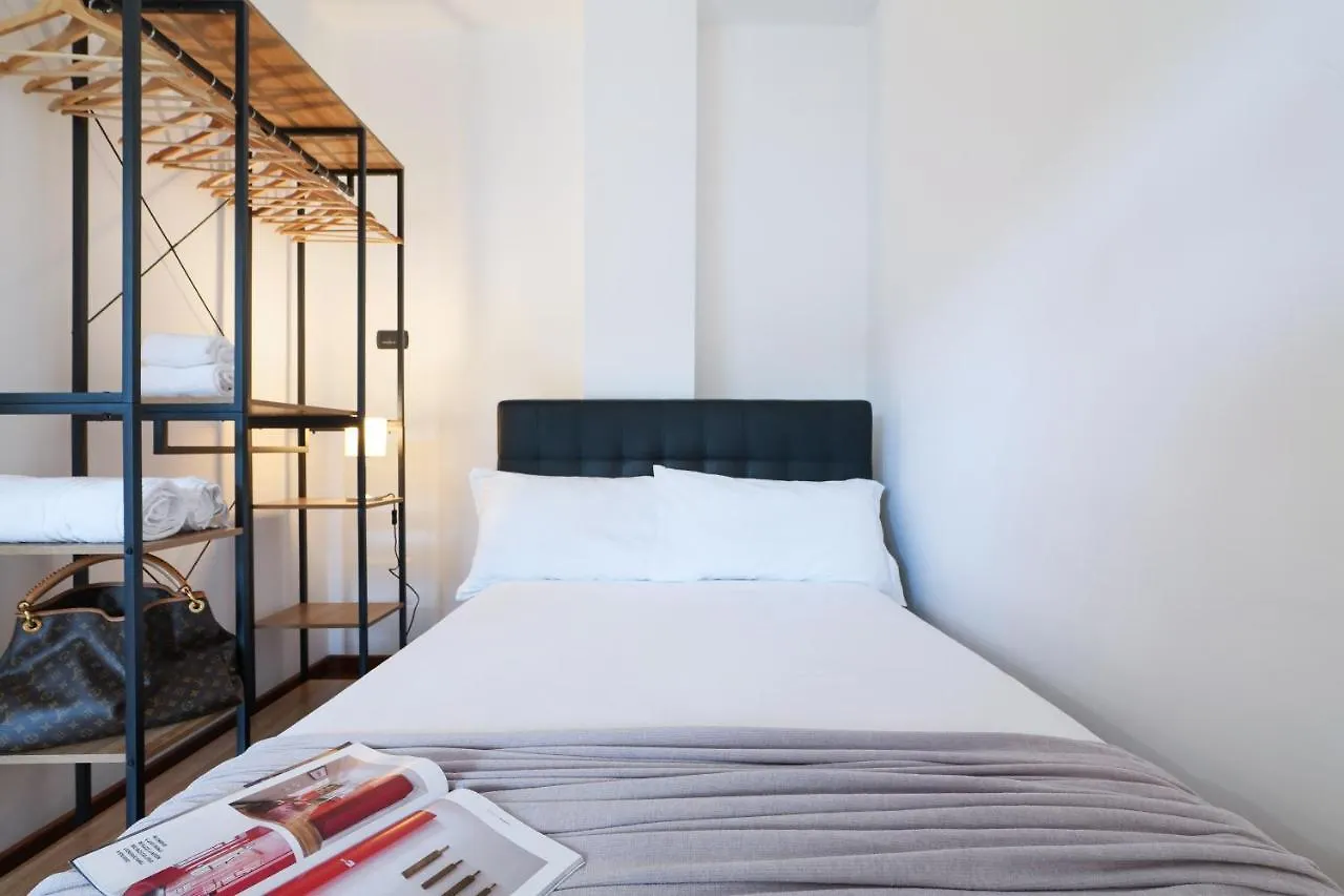 Contempora Apartments - Monolocale Con Terrazza Via F. De Sanctis, 41 Milan 0*,  Italy