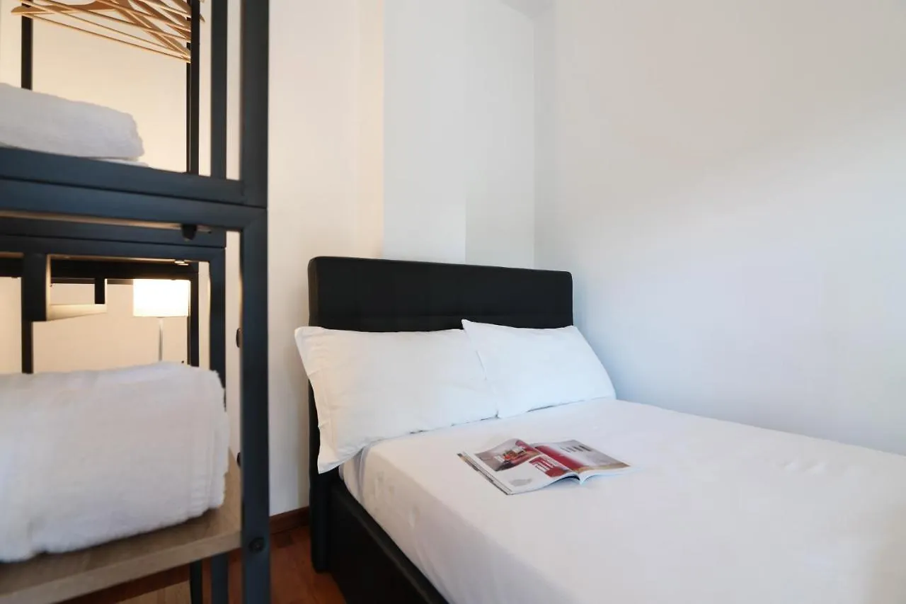Contempora Apartments - Monolocale Con Terrazza Via F. De Sanctis, 41 Milan 0*,